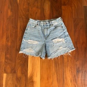 AE 90s Boyfriend Shorts size 8 - High waisted